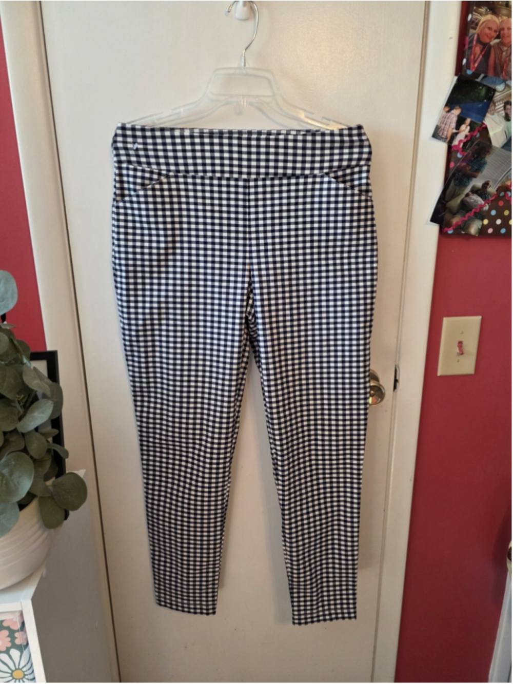 Versona Black and White Gingham Ankle Pants